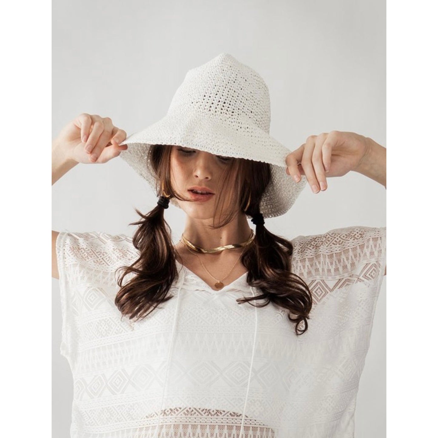 Straw bucket hat